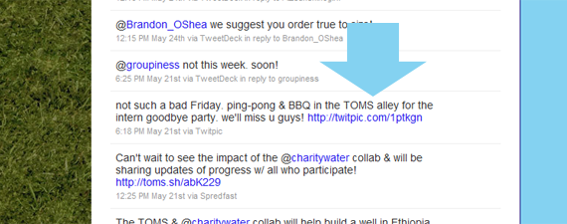 Screen shot of TOMS Shoes Twitter stream showing a link to a TwitPic photo.