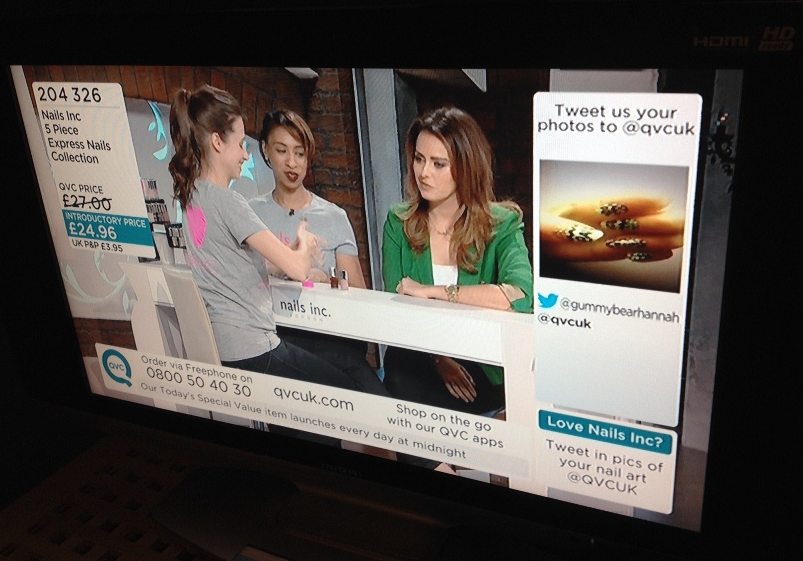 Live tweets on QVC recommending the product they are selling