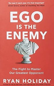 Captura de pantalla del libro "El ego es el enemigo."