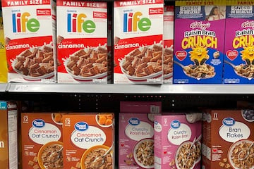 Breakfast cereal selections on a grocery shelf