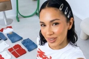 Image from Vmake Labs of a female recording a product video